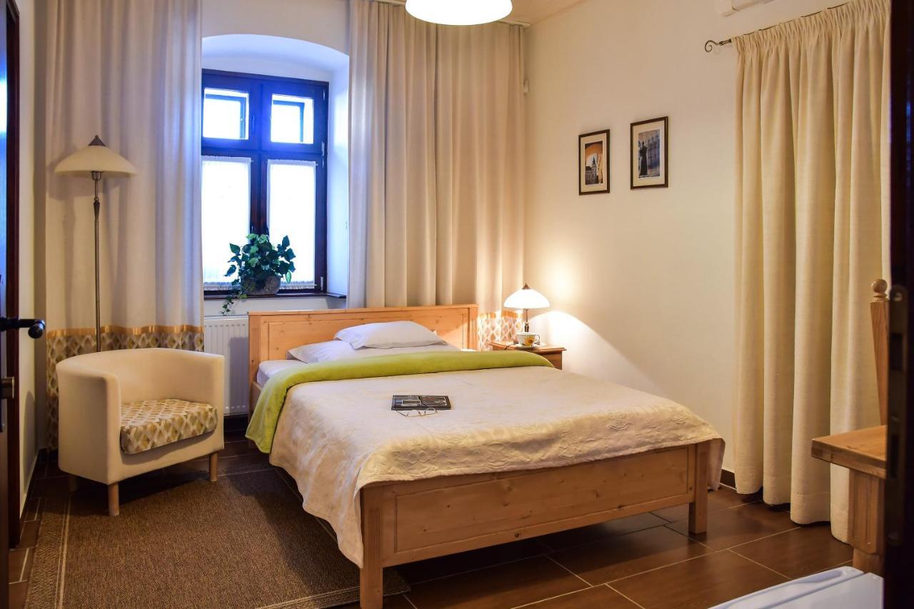 Bed and Breakfast Szin-es Vendeghaz Szentes Exterior foto